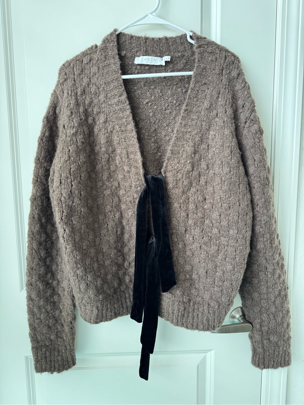ASTR The Label Velvet Bow Cardigan Brown Size XL